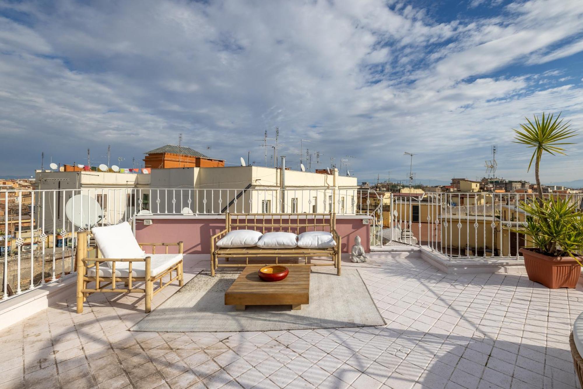 Aria Penthouse & Garden Apartment Rome Exterior photo